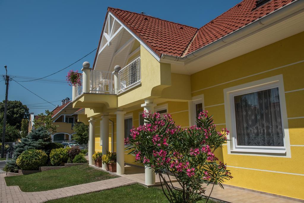 Topaz Apartmanhazak Balatongyörök Eksteriør billede